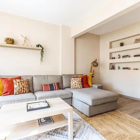 Spacious And Stylish Flat Near Taksim In Sisli イスタンブール